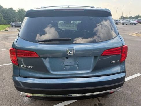 Used 2017 Honda Pilot Touring image 9