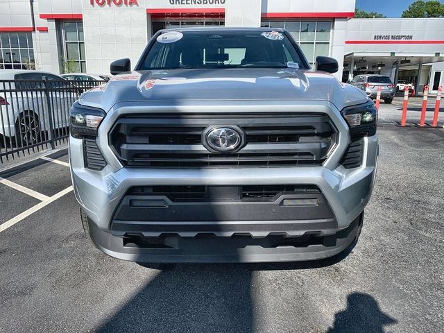 Used 2025 Toyota Tacoma SR w/ SR Upgrade Package AWD/4WD image 3