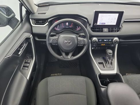 Used 2025 Toyota RAV4 XLE FWD image 17