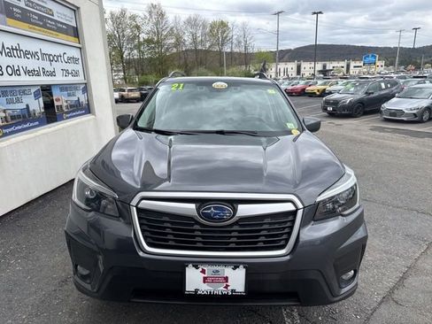 Used 2021 Subaru Forester Premium AWD/4WD image 7