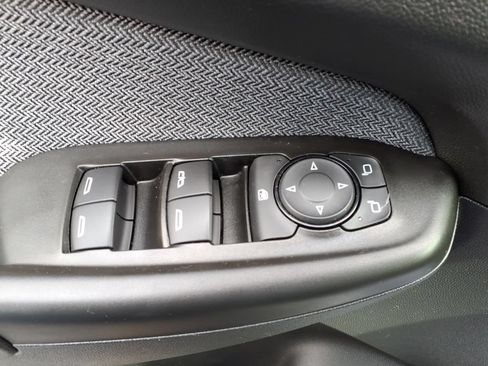 Used 2024 Chevrolet TrailBlazer LT w/ LT Cold Weather Package AWD/4WD image 14