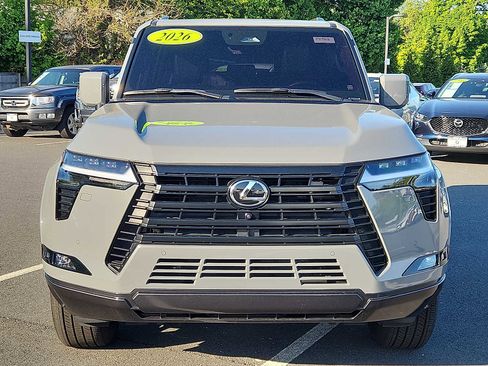 Used 2026 Lexus GX 550 w/ Accessory Package (2T) AWD/4WD image 2