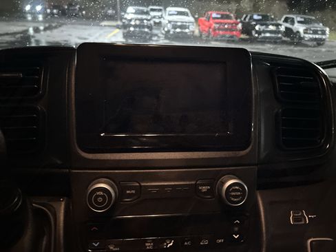 Used 2023 RAM ProMaster 2500 image 15