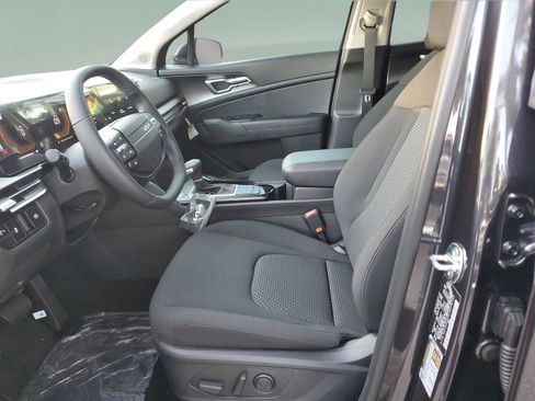 New 2026 Kia Sportage LX w/ LX Convenience Package AWD/4WD image 18