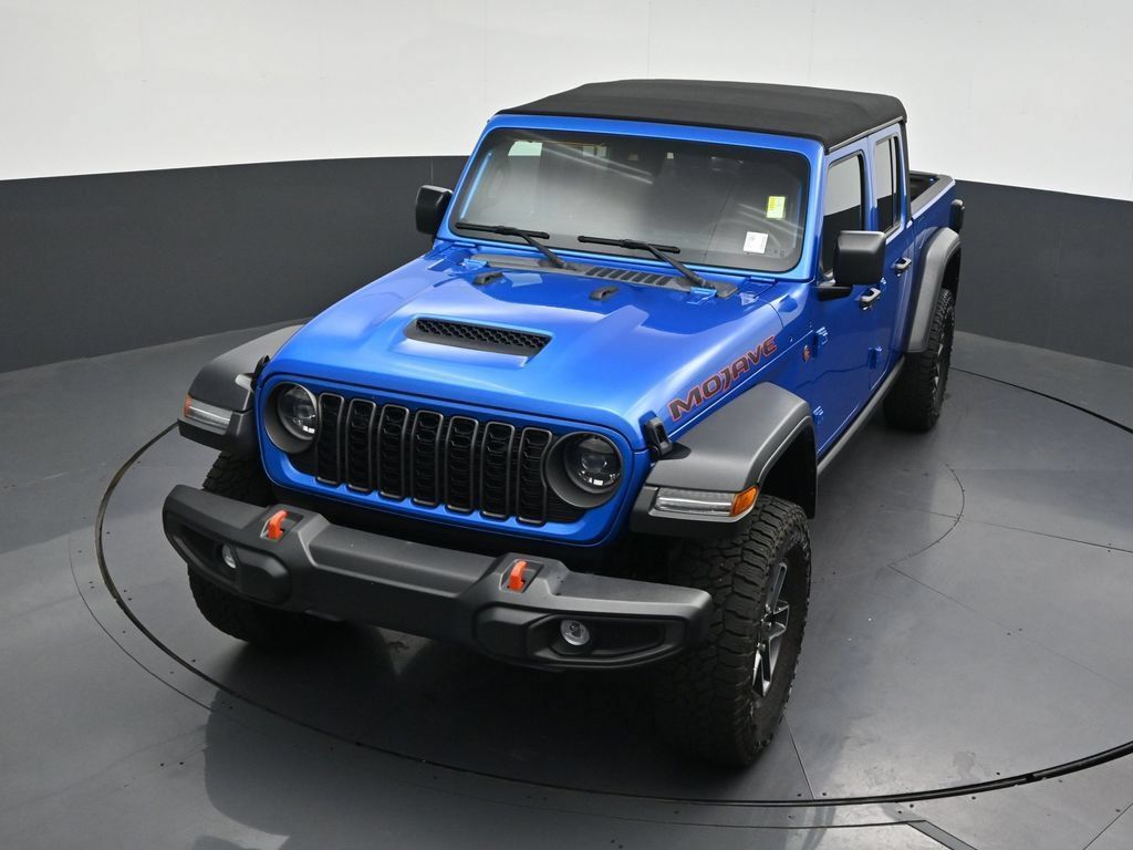 Used 2024 Jeep Gladiator Mojave AWD/4WD image 23