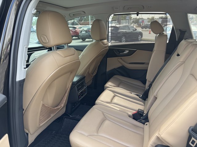 Used 2023 Audi Q7 3.0T Prestige w/ Prestige Package AWD/4WD image 4