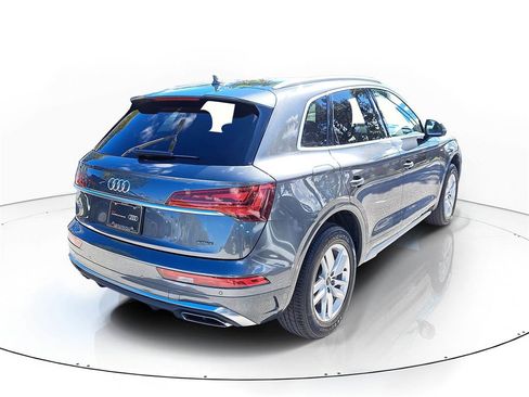 Used 2023 Audi Q5 2.0T Premium w/ Convenience Package image 4