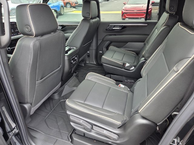 New 2026 Chevrolet Suburban Premier w/ Sun And Tow Package AWD/4WD image 7