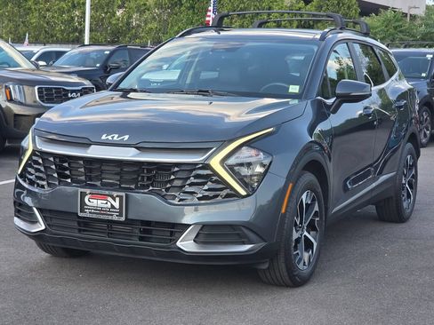 Used 2023 Kia Sportage EX w/ EX Premium Package AWD/4WD image 7