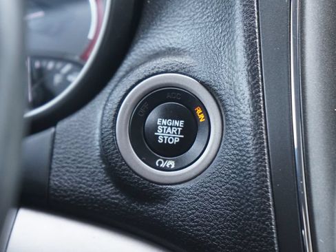 Used 2018 Dodge Journey Crossroad AWD/4WD image 20
