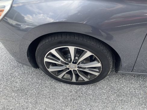 Used 2018 Hyundai Elantra GT FWD image 28