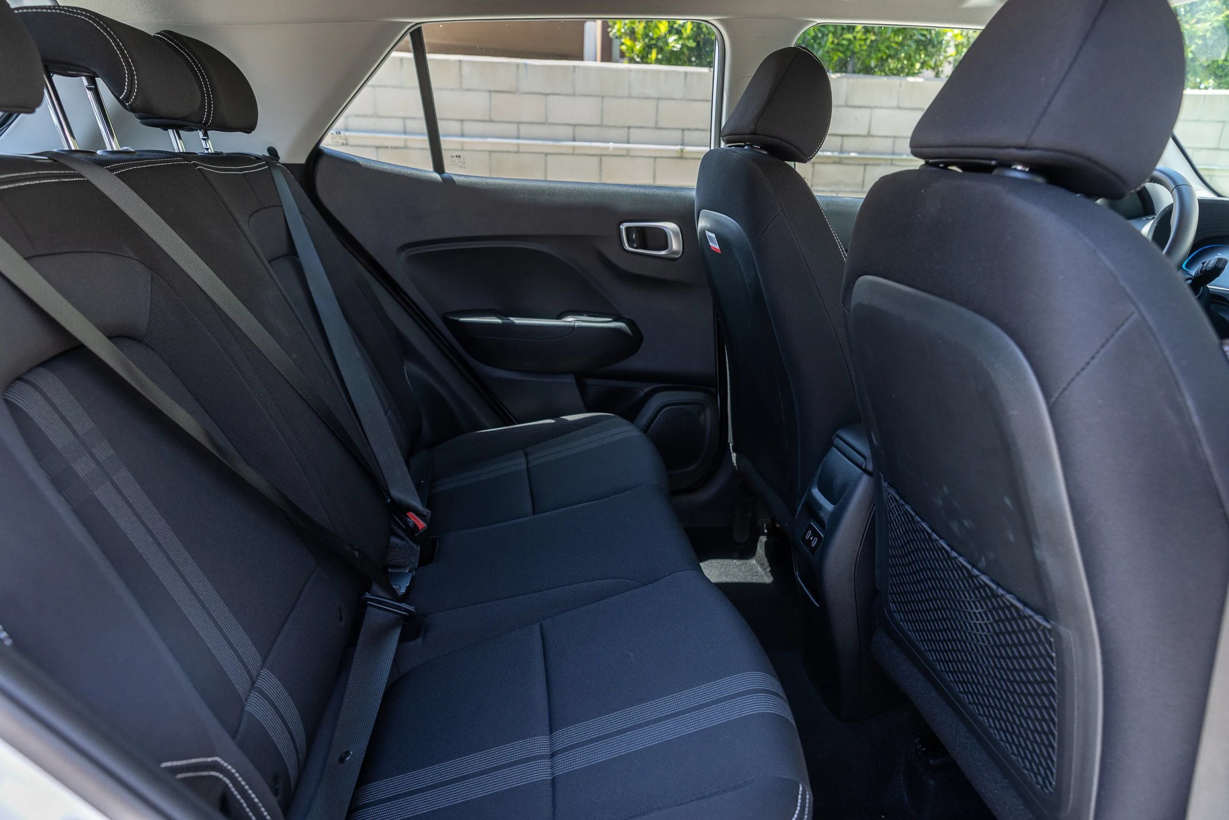 Used 2025 Hyundai Venue SEL FWD image 22