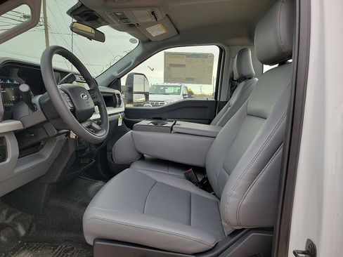 New 2026 Ford F600 4x4 Regular Cab Super Duty w/ XL Chrome Package image 19