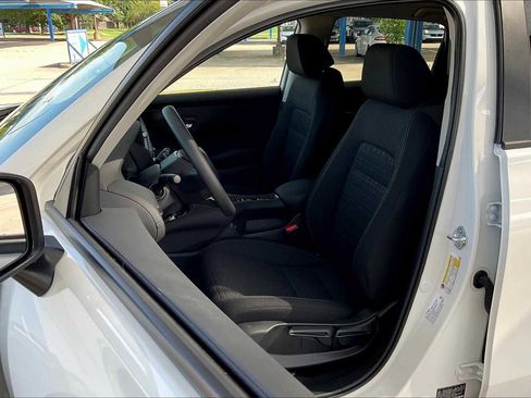 New 2026 Honda HR-V LX image 9