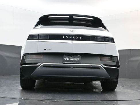 Certified 2024 Hyundai Ioniq 5 SEL image 23