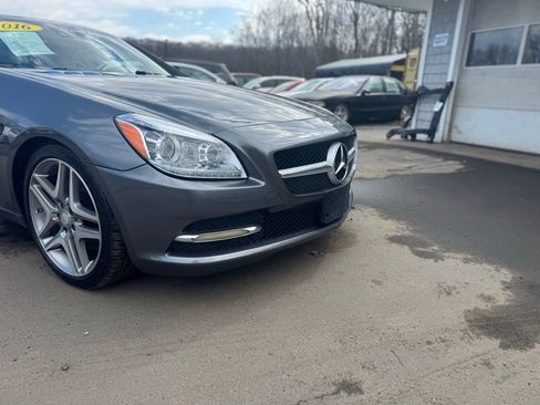 Used 2016 Mercedes-Benz SLK 300 image 15
