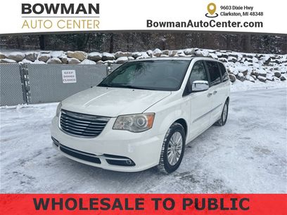 Used 2013 Chrysler Town & Country Limited w/ Luxury Group