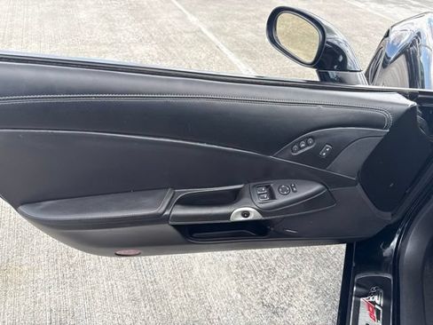 Used 2013 Chevrolet Corvette 427 w/ 1SC Preferred Equipment Group RWD image 9