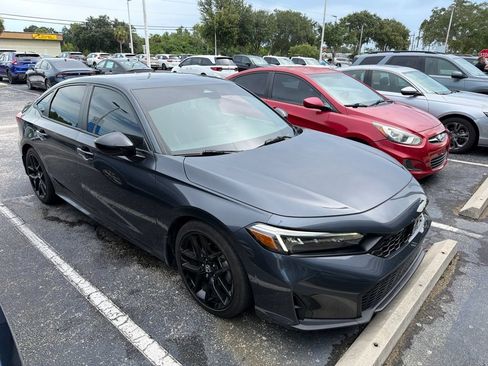 Used 2025 Honda Civic Sport image 3