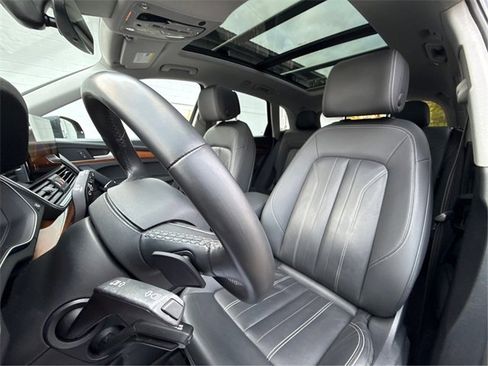 Used 2021 Audi Q5 2.0T Premium Plus image 24