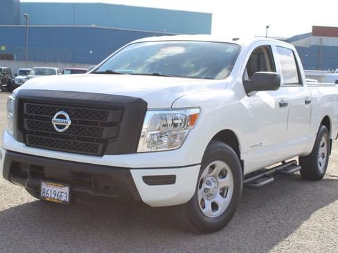 Used 2021 Nissan Titan S w/ S Utility Package image 13