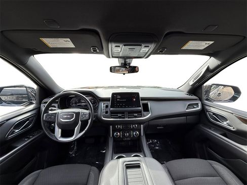 Used 2022 GMC Yukon SLE image 12