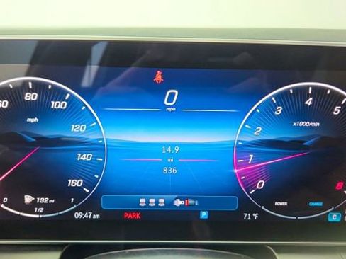 Used 2026 Mercedes-Benz GLC 300 image 38