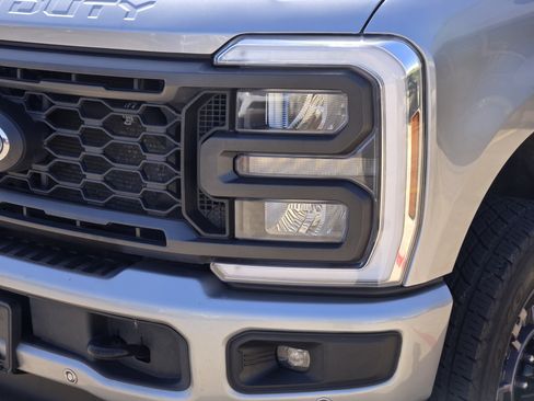 Certified 2024 Ford F250 Lariat w/ Lariat Ultimate Package AWD/4WD image 6