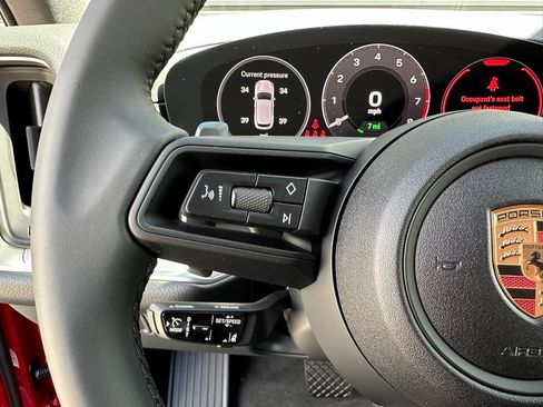 Certified 2025 Porsche Cayenne E-Hybrid AWD/4WD image 21