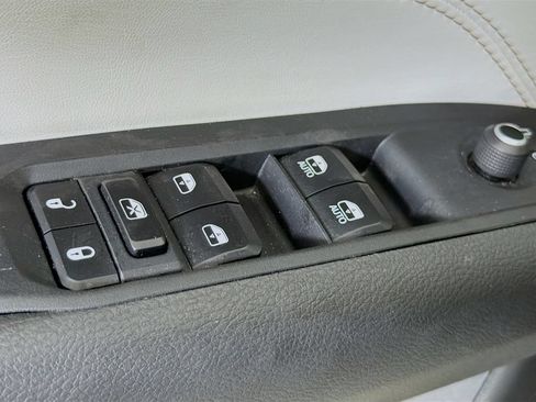 Used 2025 Jeep Compass Limited AWD/4WD image 20