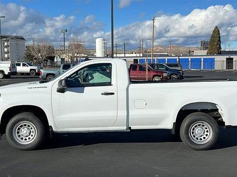 New 2026 Chevrolet Silverado 1500 W/T image 9