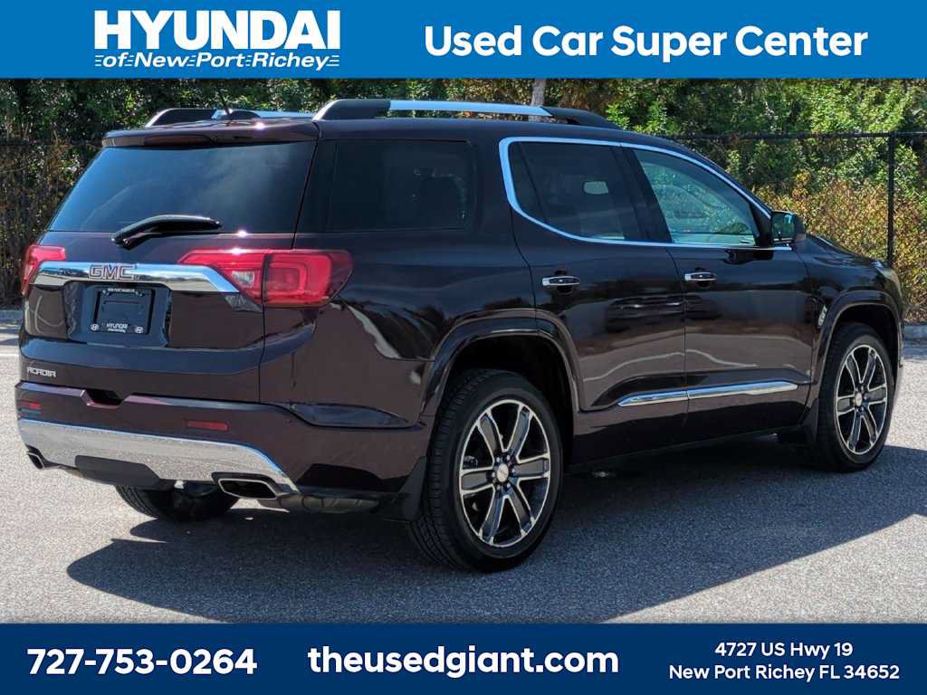 Used 2018 GMC Acadia Denali w/ Technology Package FWD image 5