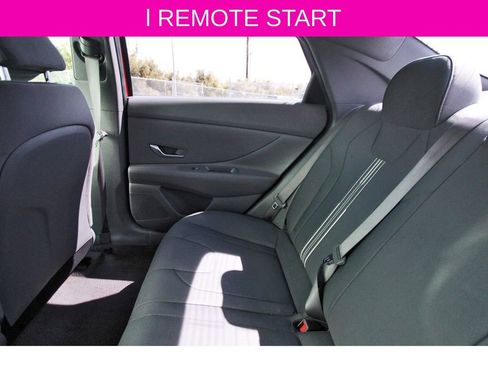 Used 2023 Hyundai Elantra SEL FWD image 11