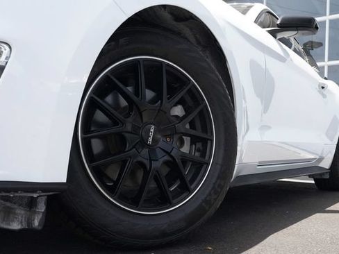 Used 2022 Ford Mustang Coupe w/ Black Accent Package RWD image 26