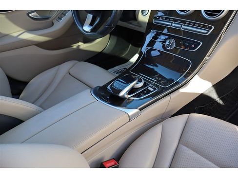 Used 2015 Mercedes-Benz C 300 4MATIC Sedan image 15