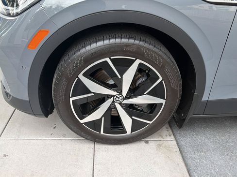 Certified 2023 Volkswagen ID.4 Pro S RWD image 9