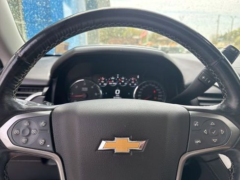 Used 2020 Chevrolet Suburban Premier image 21