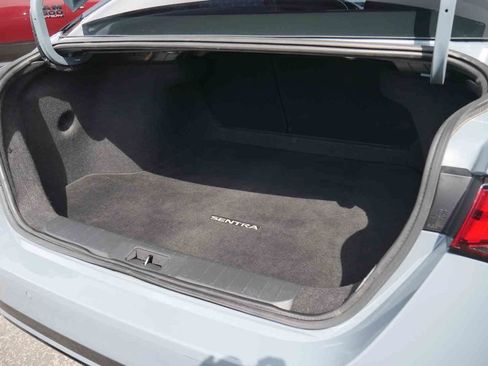 Used 2024 Nissan Sentra SR FWD image 9