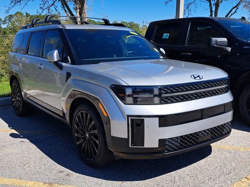 Used 2025 Hyundai Santa Fe Calligraphy image 3