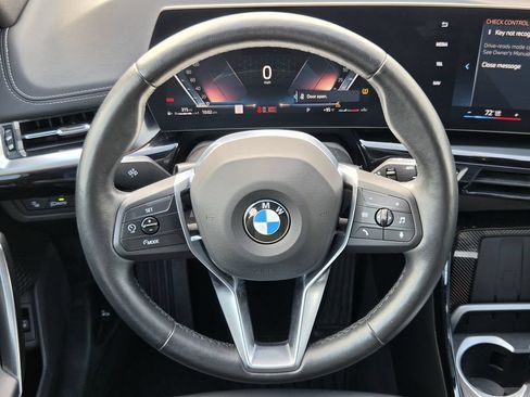 Used 2025 BMW X1 xDrive28i AWD/4WD image 14