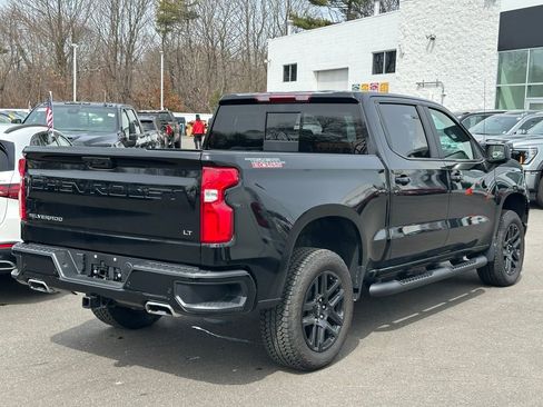 Used 2025 Chevrolet Silverado 1500 LT Trail Boss w/ Convenience Package II AWD/4WD image 4