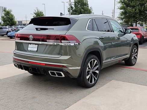 New 2026 Volkswagen Atlas Cross Sport SEL Premium R-Line image 4