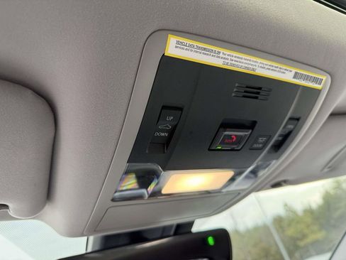 Used 2021 Lexus RX 350L Premium w/ Premium Package image 25