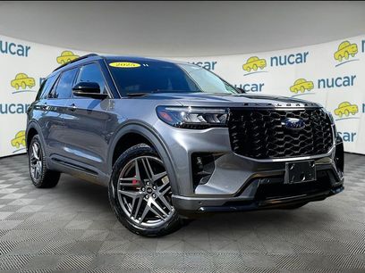 Used 2025 Ford Explorer ST-Line w/ ST-Line Street Pack