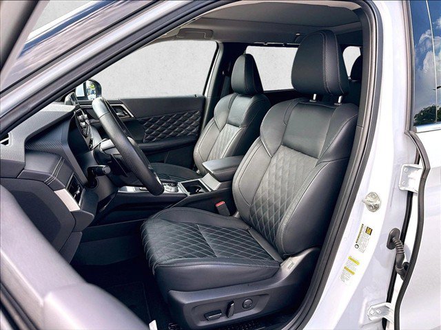 Used 2023 Mitsubishi Outlander SEL FWD image 26