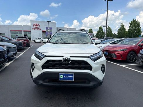 Used 2022 Toyota RAV4 XLE Premium AWD/4WD image 2