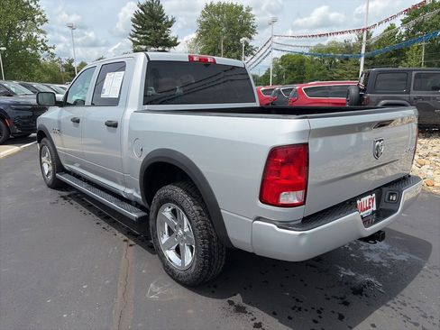Used 2017 RAM 1500 Express AWD/4WD image 4