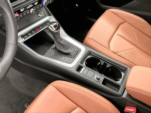 Used 2022 Audi Q3 2.0T Premium Plus image 16