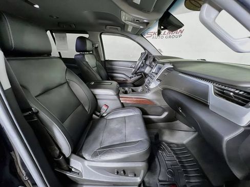 Used 2020 GMC Yukon SLT w/ Premium Edition AWD/4WD image 42