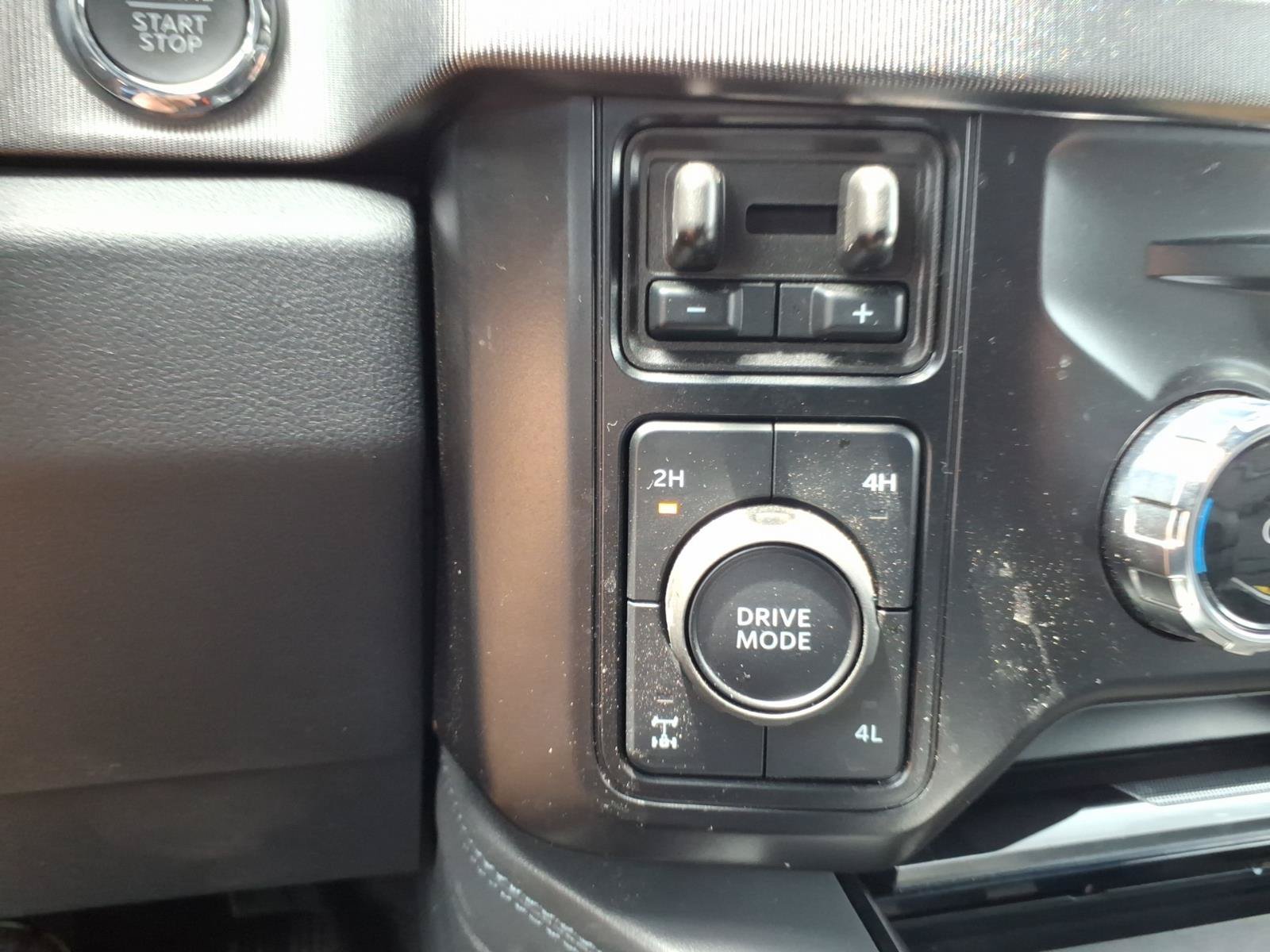 Used 2026 Ford F250 Platinum AWD/4WD image 26